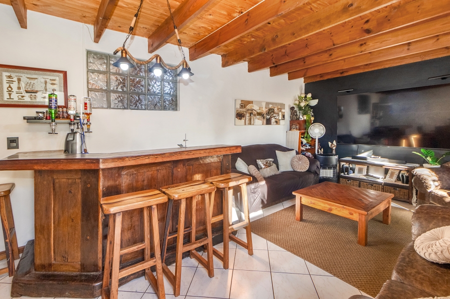 2 Bedroom Property for Sale in Parklands Western Cape